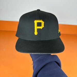 Pittsburgh Pirates New Era Snapback Hat
